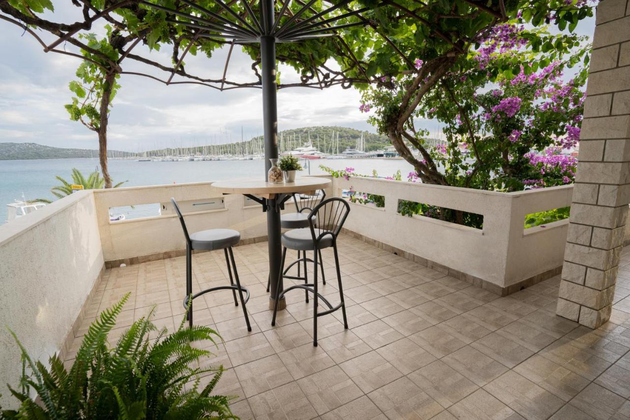 Apartmani Bilonic Rogoznica Rogoznica  Exteriör bild
